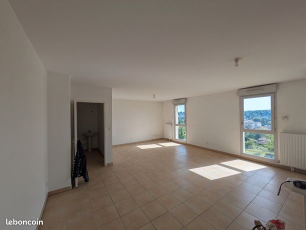 T3 84m² / Place de l'ancienne Mairie / Francheville