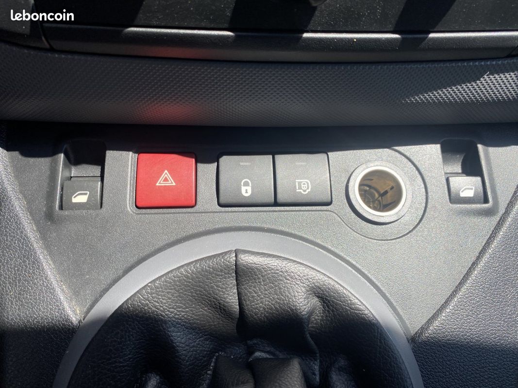 Peugeot Partner Cabine Approfondie (2) LONG L2 BLUEHDI 100cv CABINE APPROF PACK PRO (image 13)