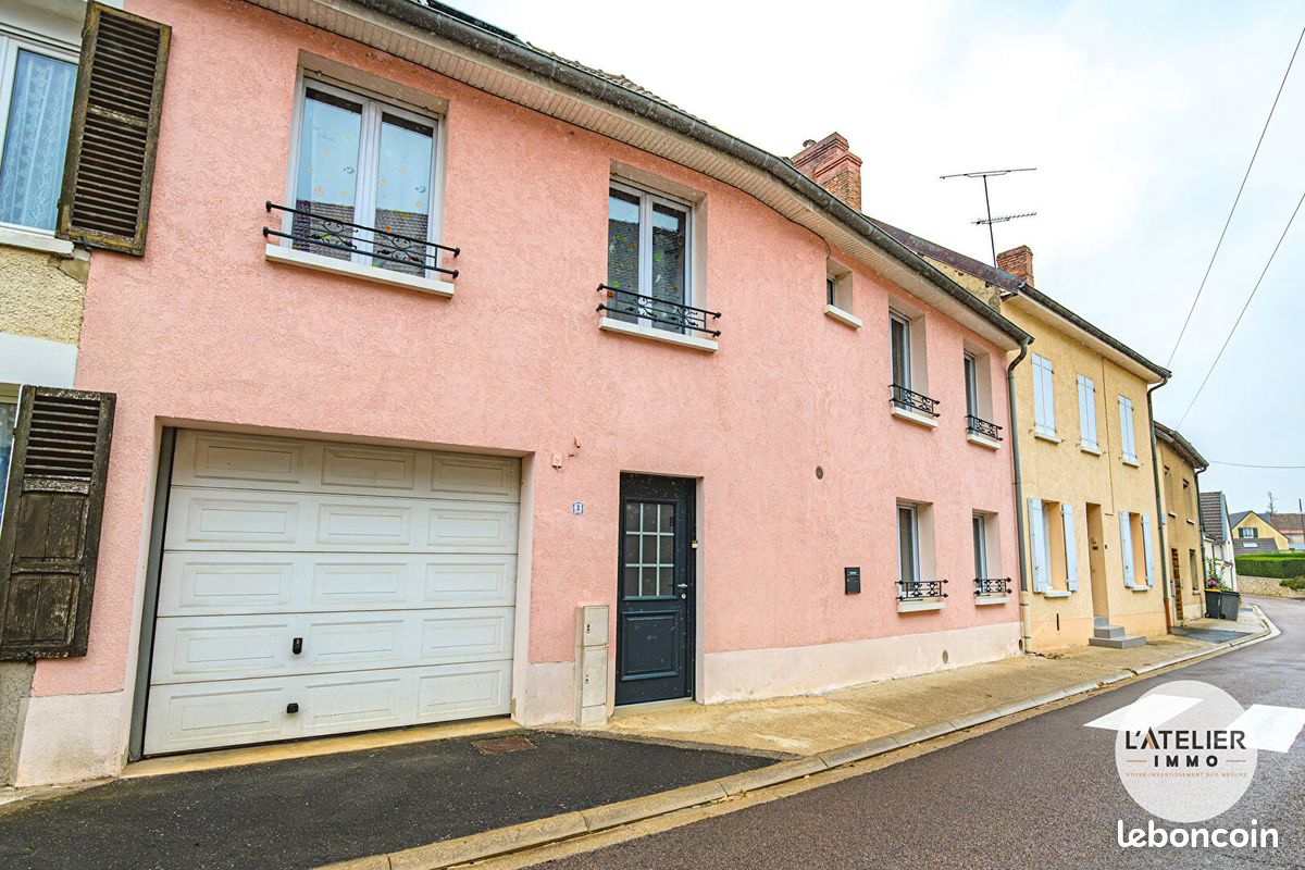 Maison 6 pièces 236 m² · à Igny-Comblizy · 236 m² · 235 000 €