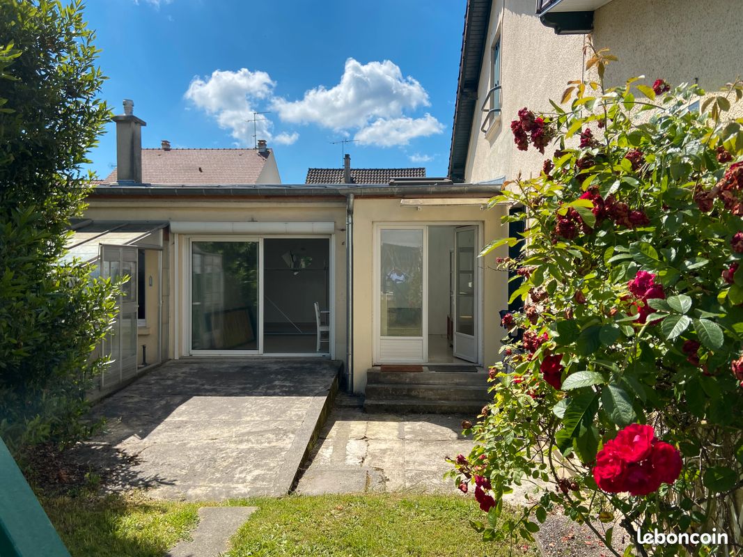 Appartement 2 pièces 31 m² · à Noisy-le-Grand · 31 m² · 890 €/mois