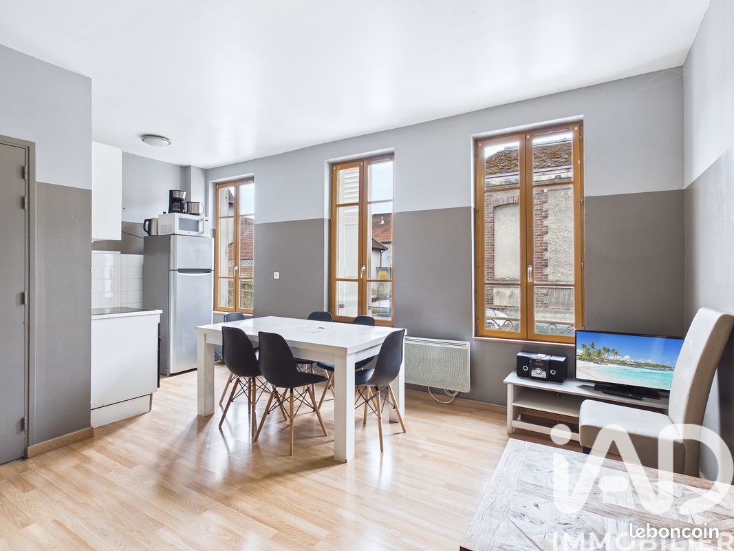 Local commercial 220 m² · à Troyes · 220 m² · 475 000 €