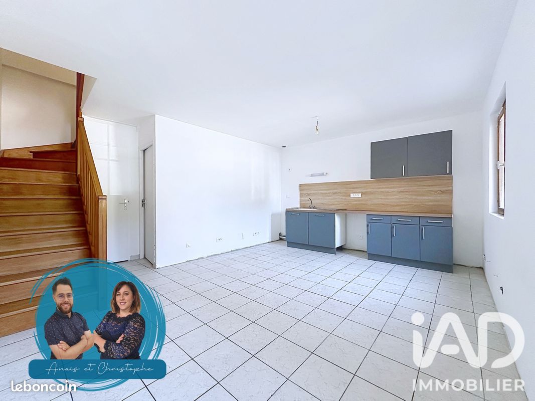 Appartement 3 pièces 47 m² · à Nogent-le-Roi · 47 m² · 111 000 €