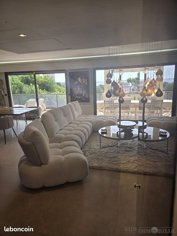 Appartement 3 pièces 94 m² · à Cannes · 94 m² · 788 640 €