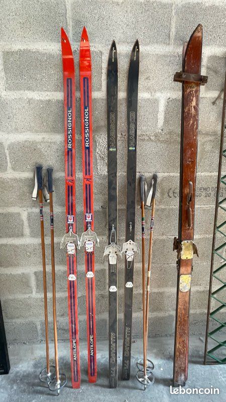 Anciens Skis ROSSIGNOL SAGA Fibre de Verre ELOXY/Look55/Montagne Neige Chalet