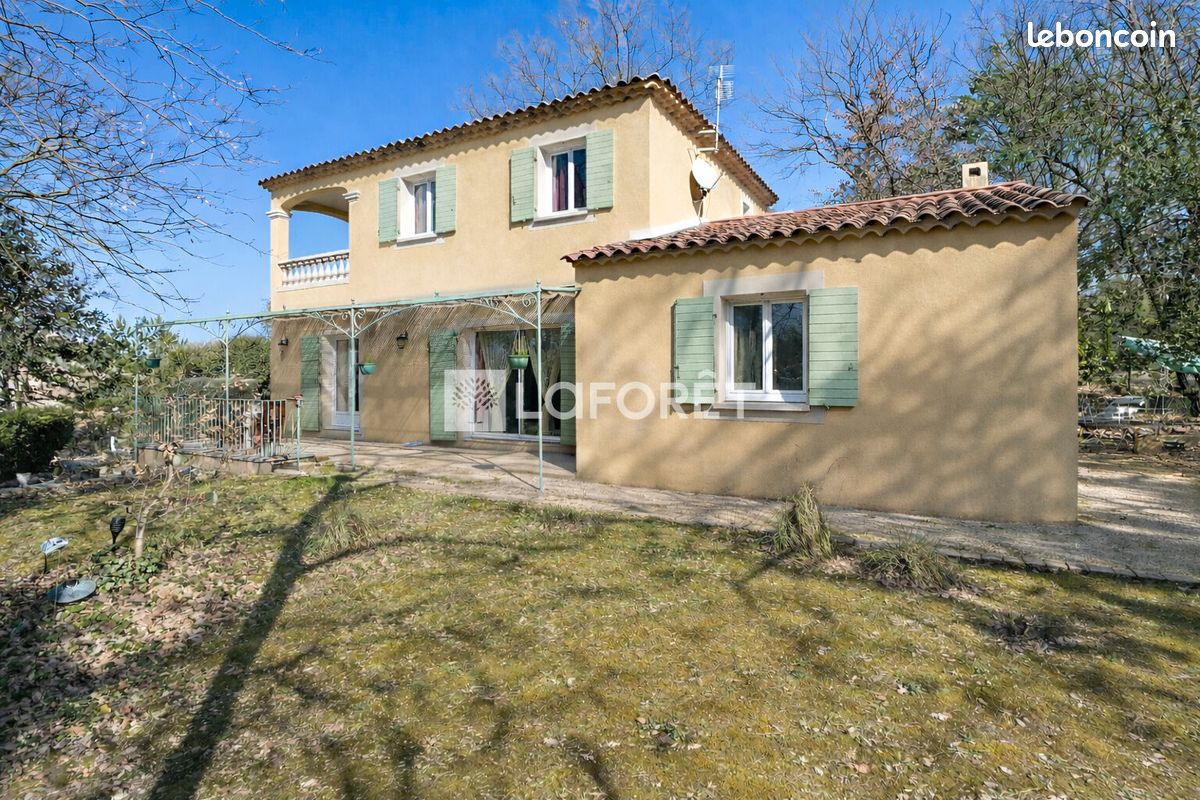 Maison 6 pièces 150 m² · à Mormoiron · 150 m² · 450 000 €