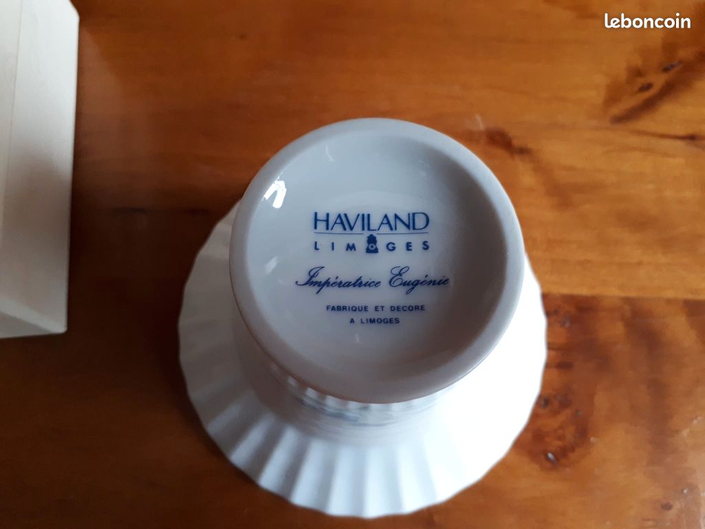 Bougeoir En Porcelaine Haviland - Blanc - Thème Paix - Occasion