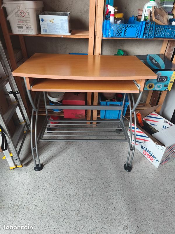 Bureau (image 1)