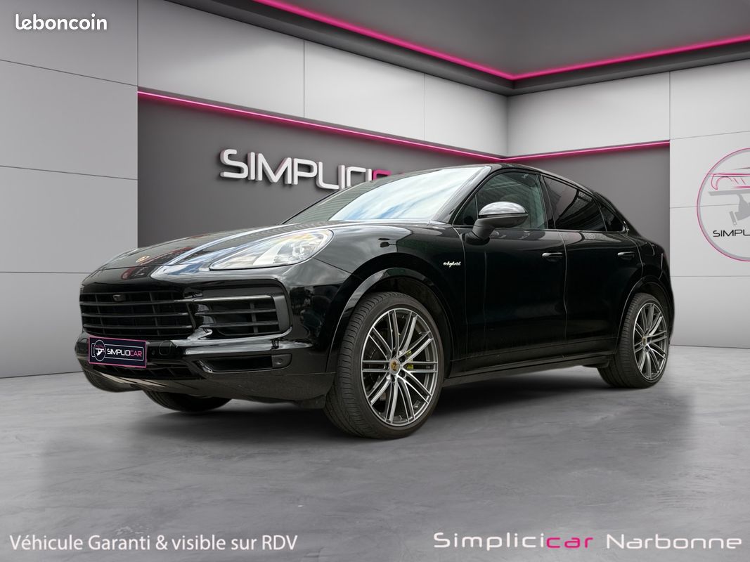 PORSCHE CAYENNE 3.0 V6 E-HYBRID COUPE - 340Ch - Toit ouvrant Pack Chrono Siège 18 positions Garantie 12 mois (image 4)