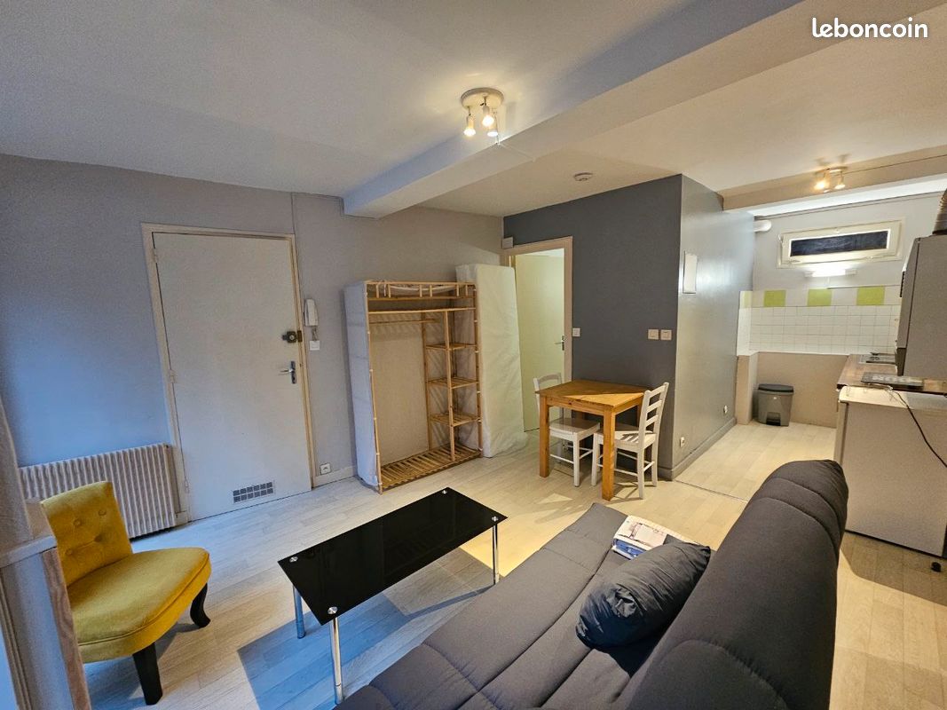 Appartement 1 pièce 25 m² · à Saumur · 25 m² · 380 €