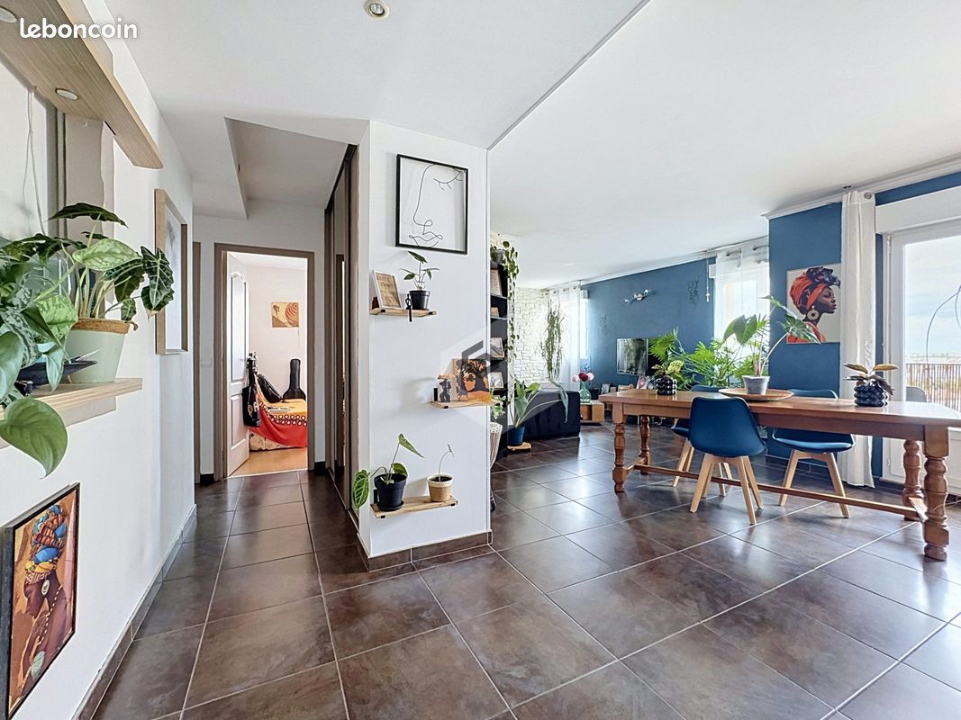 Appartement 5 pièces 79 m² · à Reims · 79 m² · 149 000 €