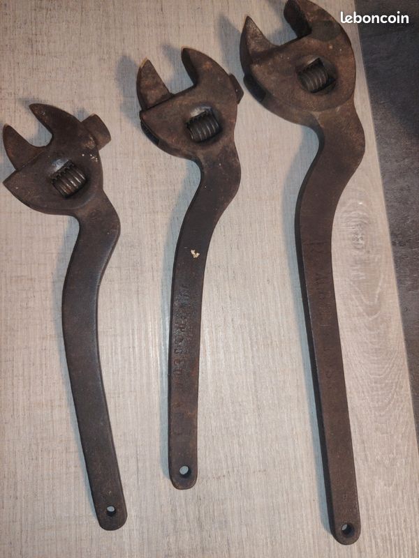 Ancienne Clé Mécanique En Bronze - Années 1930 - Rare Et Déco