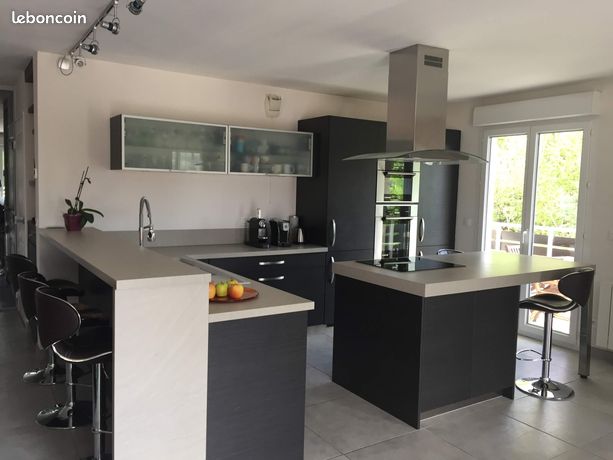 Grand T3 de 78 m², terrasse de 50m2