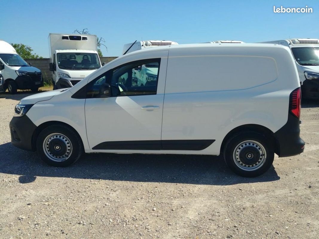 RENAULT KANGOO VAN dCi 95 Extra - 3 Places (image 12)