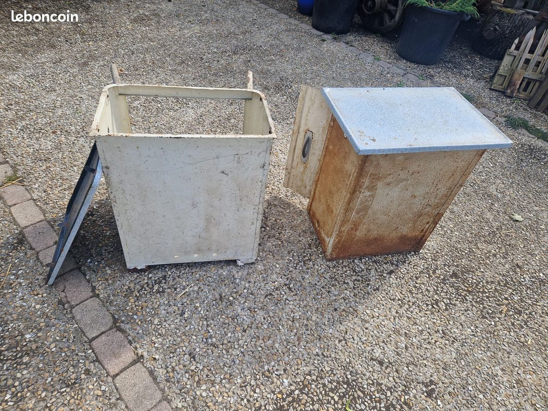 Meuble ancien bouteille de gaz en fer (image 7)