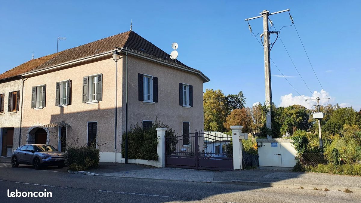 Maison 6 pièces 122 m² · à Corbelin · 122 m² · 260 000 €