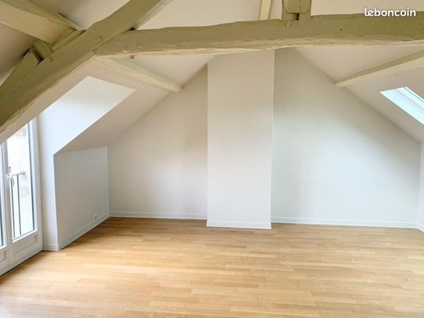 Maison a louer plaisir - 5 pièce(s) - 118 m2 - Surfyn