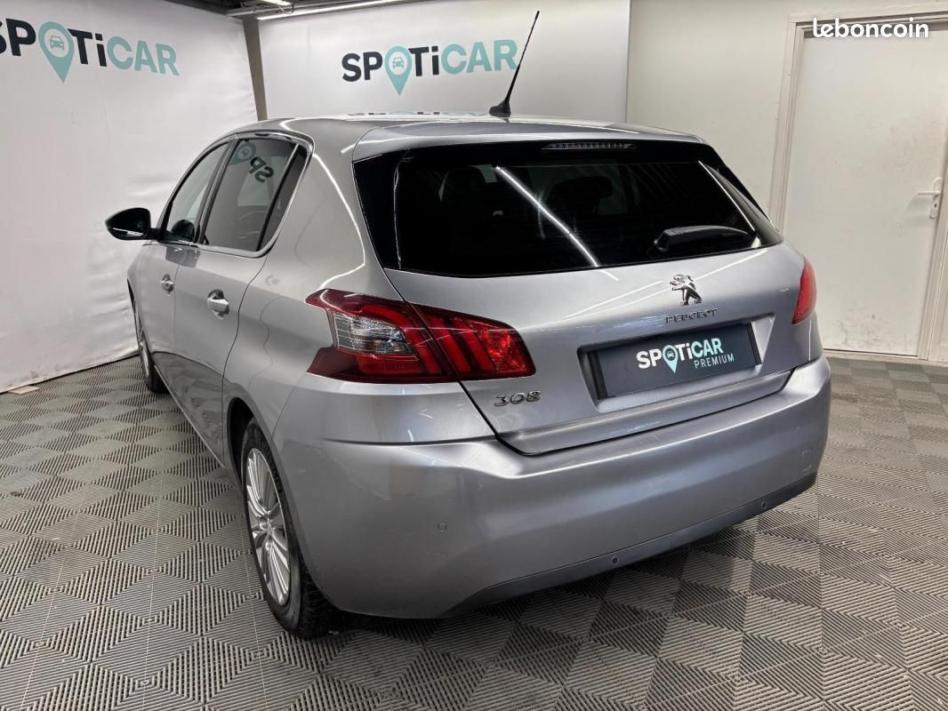 Peugeot 308 1.2 PureTech 110ch S&S BVM5 BC Allure (image 8)