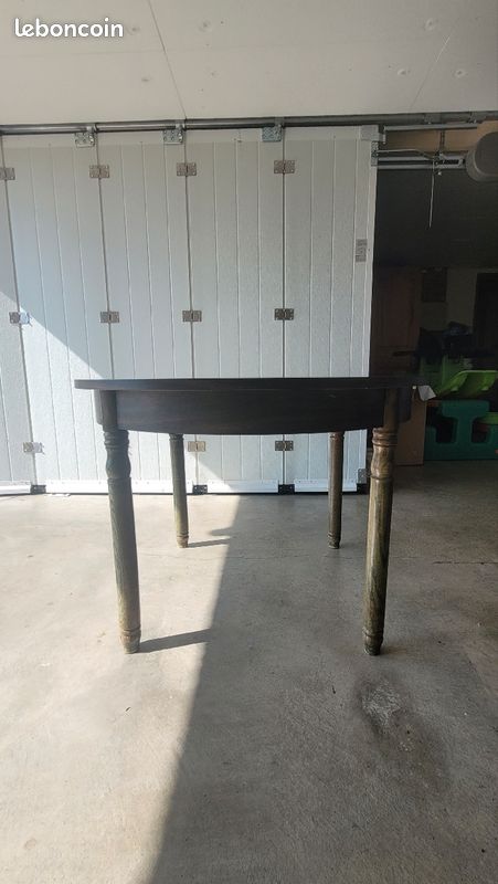 Table ronde formica (image 4)
