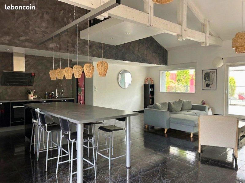 Appartement 3 pièces 110 m² · à Cognac · 110 m² · 215 000 €