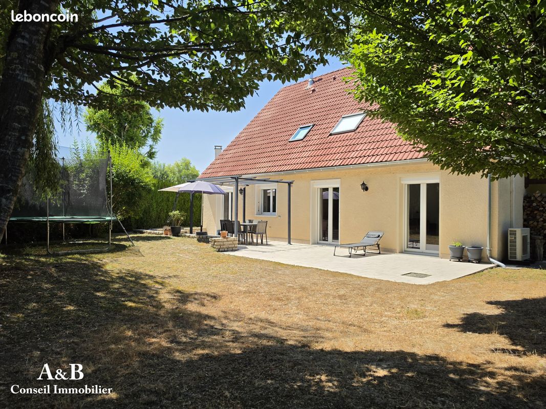 Maison 6 pièces 160 m² · à Saint-André-les-Vergers · 160 m² · 343 000 €