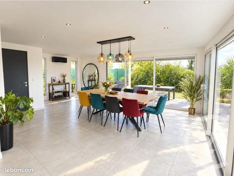Maison 5 pièces 150 m² · à Saint-Maximin-la-Sainte-Baume · 150 m² · 549 000 €