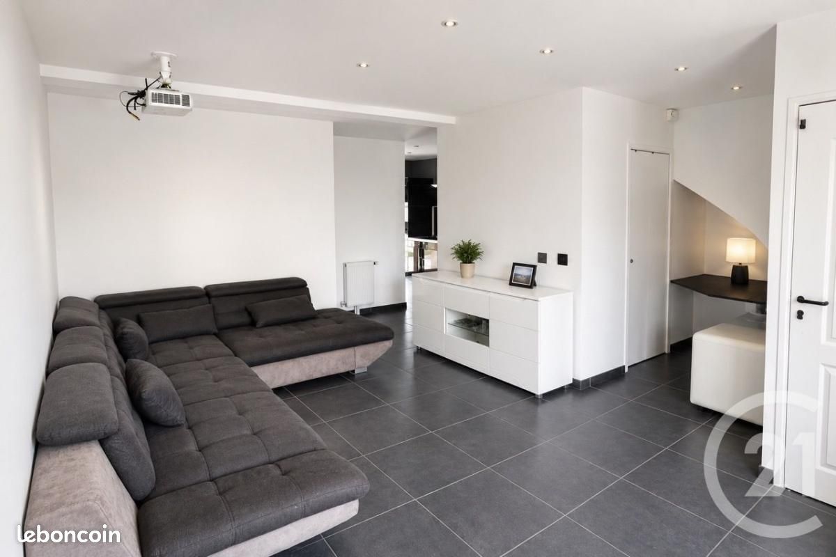 Maison 5 pièces 90 m² · à Ris-Orangis · 90 m² · 301 000 €