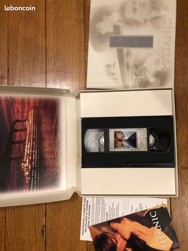 Coffret collector vhs titanic (image 2)