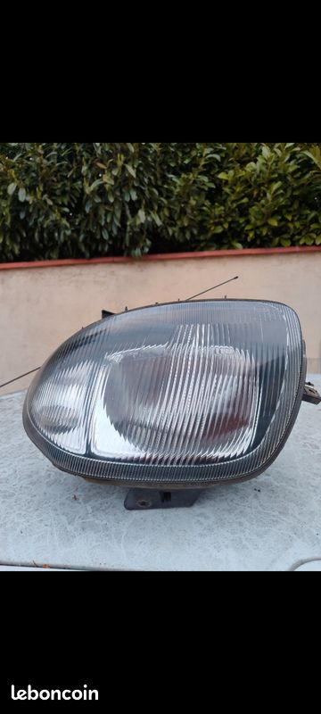 Optique avant gauche Clio 2 phase 1 (image 1)
