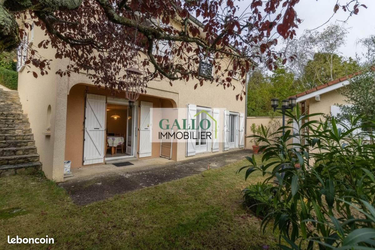 Maison 4 pièces 100 m² · à Villefontaine · 100 m² · 285 000 €