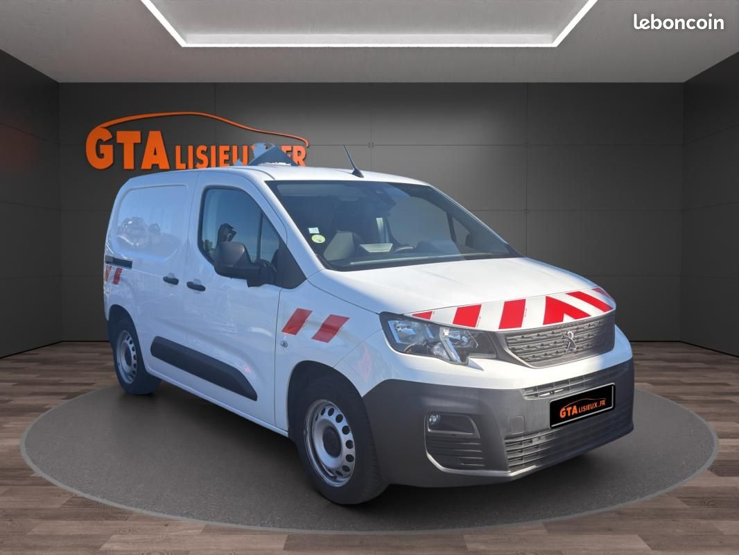 Peugeot Partner FOURGON STANDARD 650 KG BLUEHDI 130 S&S BVM6 ASPHALT (image 7)
