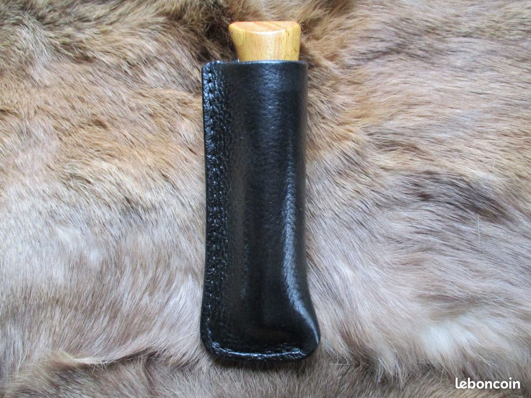 Etui en Cuir noir Foulonné(peaux d'orange) pour l'opinel n°10 non Customisé pour Droitier (image 2)