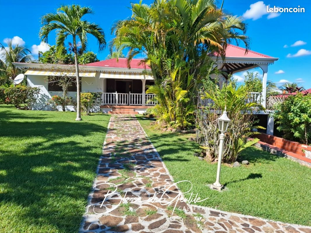 Maison 5 pièces 124 m² · à Baie-Mahault · 124 m² · 461 000 €