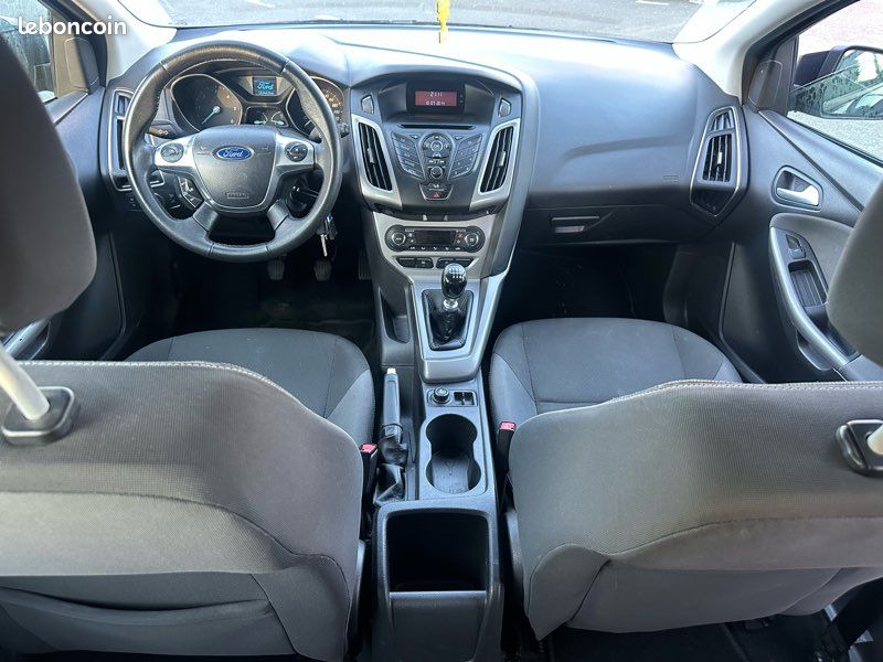 Ford focus diesel 1ere main ct ok garantie (image 5)