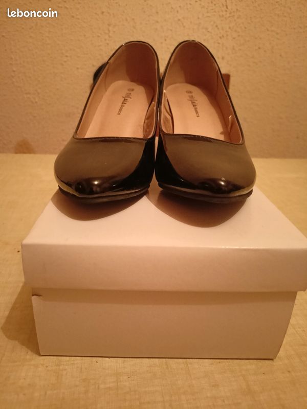 Chaussures taille 38 neuve mise qu'une fois (image 2)