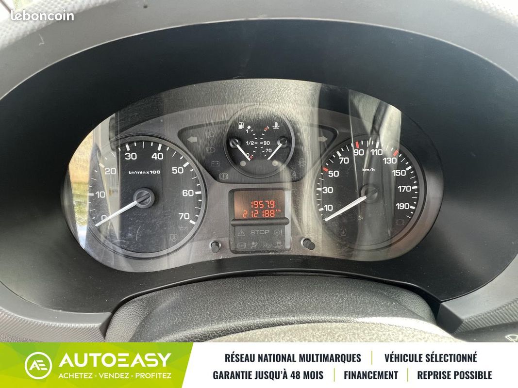 Citroën Berlingo II 1.6 BlueHDi 75ch CLUB / Climatisation / isotherme / Garantie 6 mois (image 14)