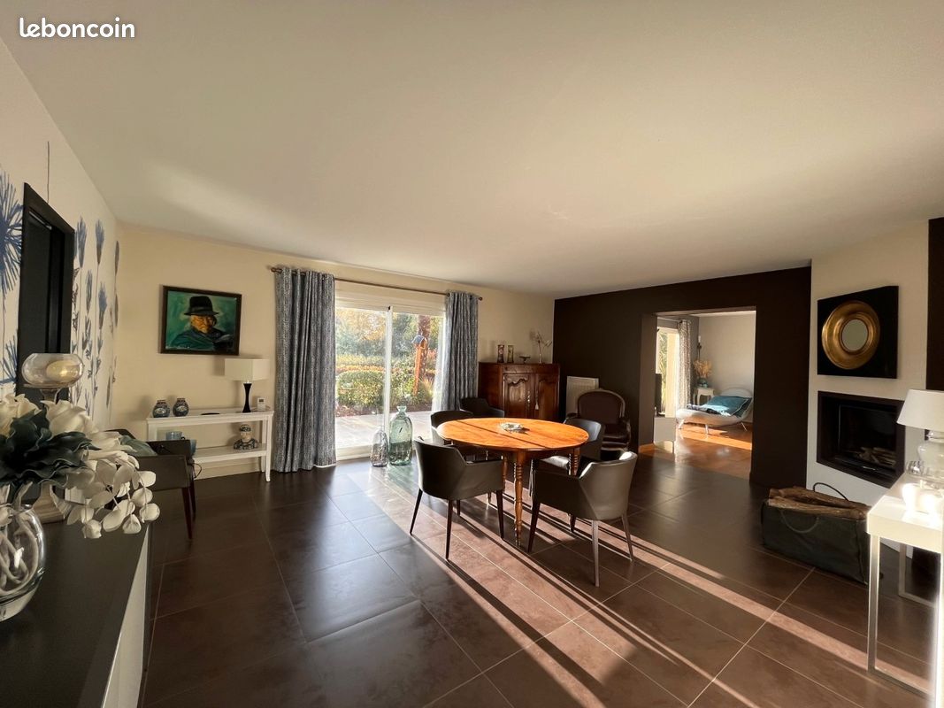 Maison 6 pièces 163 m² · à Changé · 163 m² · 369 100 €