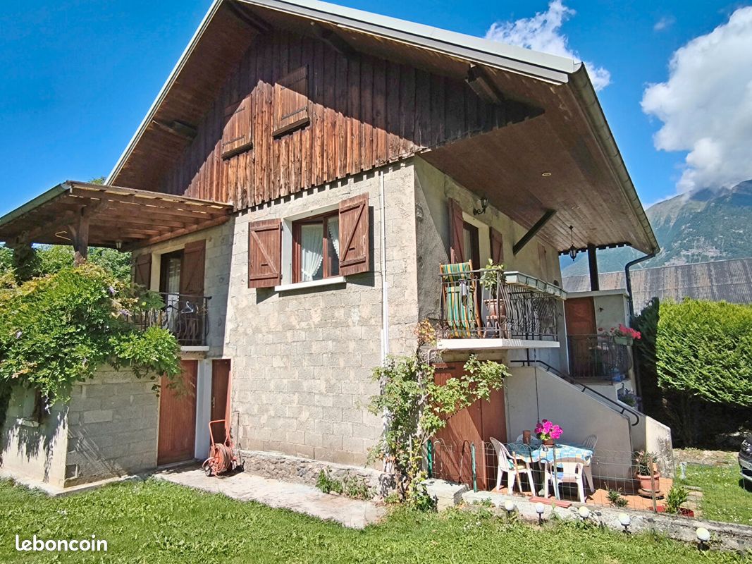 Maison 5 pièces 83 m² · à Sainte-Hélène-sur-Isère · 83 m² · 238 000 €