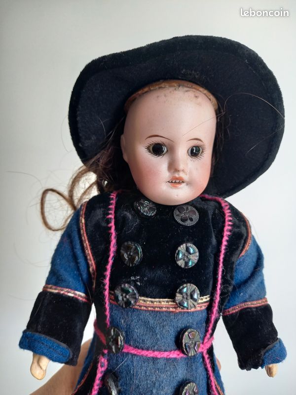 ANCIENNE POUPEE TETE Porcelaine 29 Cm Ces Habits En Papier Crepon En
