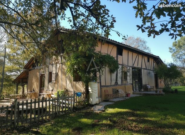 Maison 9 pièces 254 m²