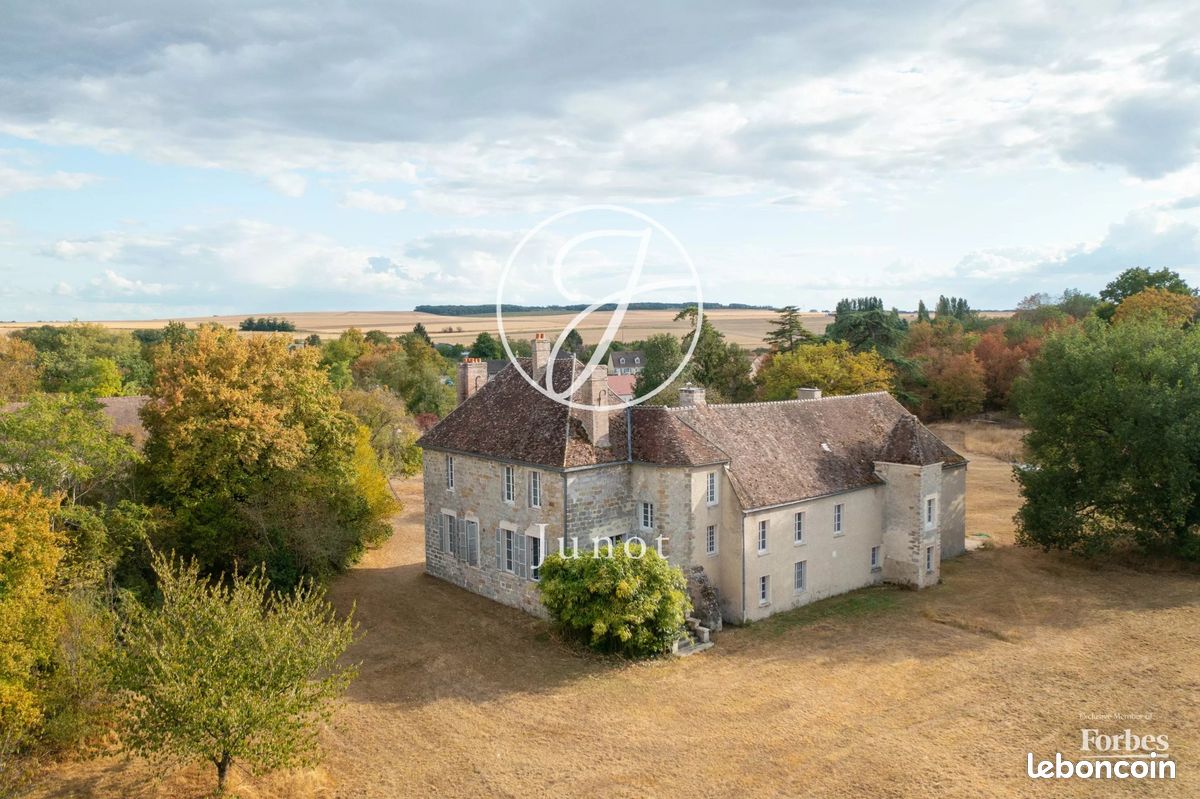 Maison 10 pièces 484 m² · à Gravon · 484 m² · 990 000 €