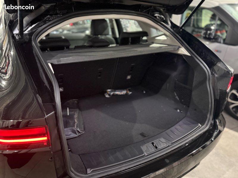 Jaguar E-Pace 2.0 D 150 CH AWD BVA R-DYNAMIC FINANCEMENT DISPONIBLE (image 8)