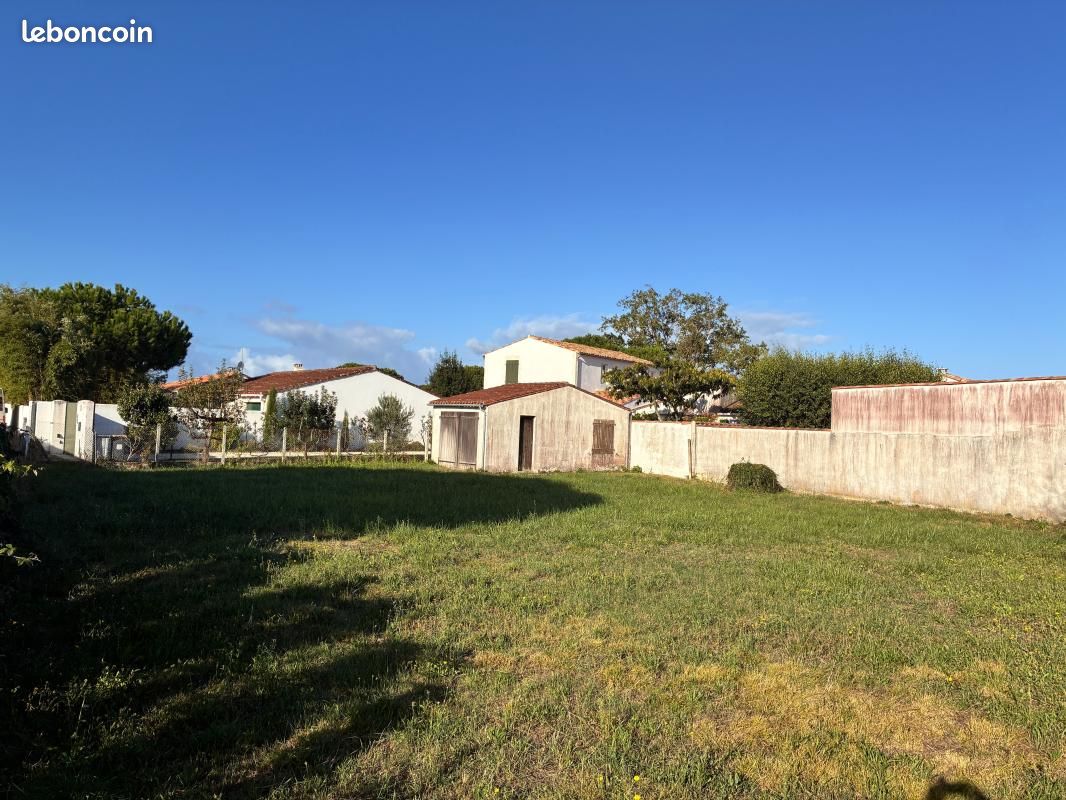 Terrain 626 m² La Couarde Sur Mer · à La Couarde-sur-Mer · 192 600 €