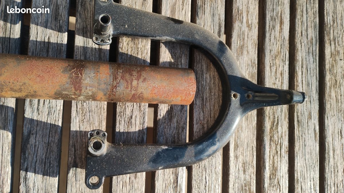 Vintage: Pumpe für Rock Shox Mag21 (Gebraucht) in Bern für CHF 5 – mit