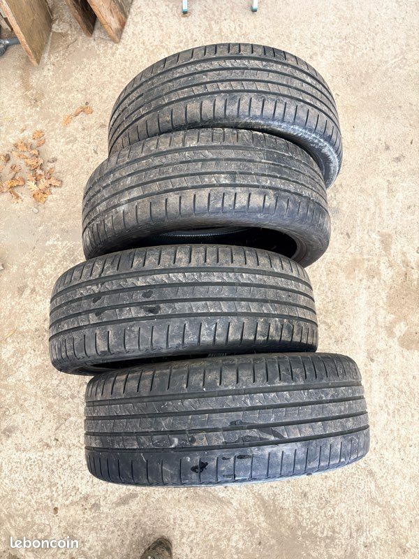 4 pneu Bridgeston 235/45 R20 (image 1)