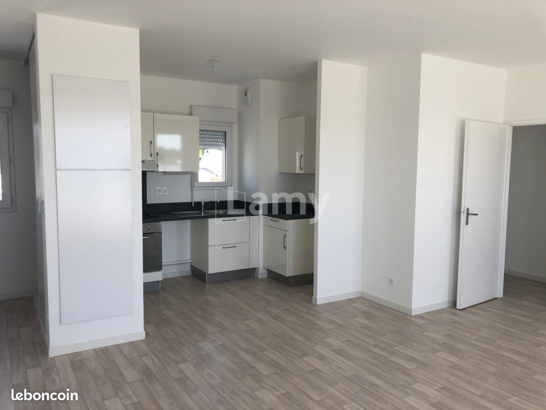 Appartement 3 pièces 65 m² · à Liffré · 64,8 m² · 680 €/mois