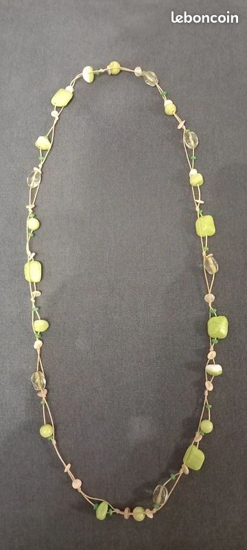Collier Avec Perles Vertes - Occasion - Bijou Fantaisie Coloré