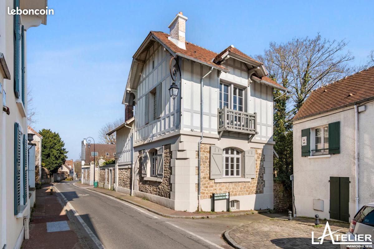 Maison 8 pièces 179 m² · à L'Étang-la-Ville · 179 m² · 3 550 €