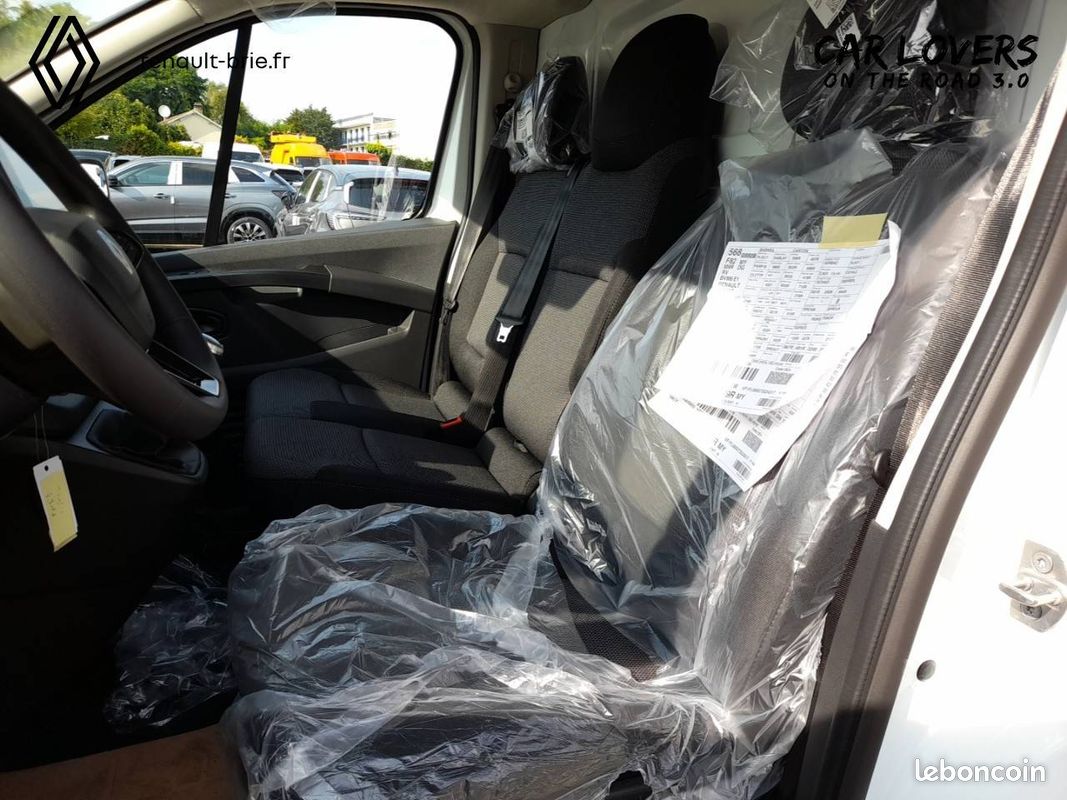 Renault trafic fgn l2h1 3t blue dci 130 gsr2 extra (image 18)