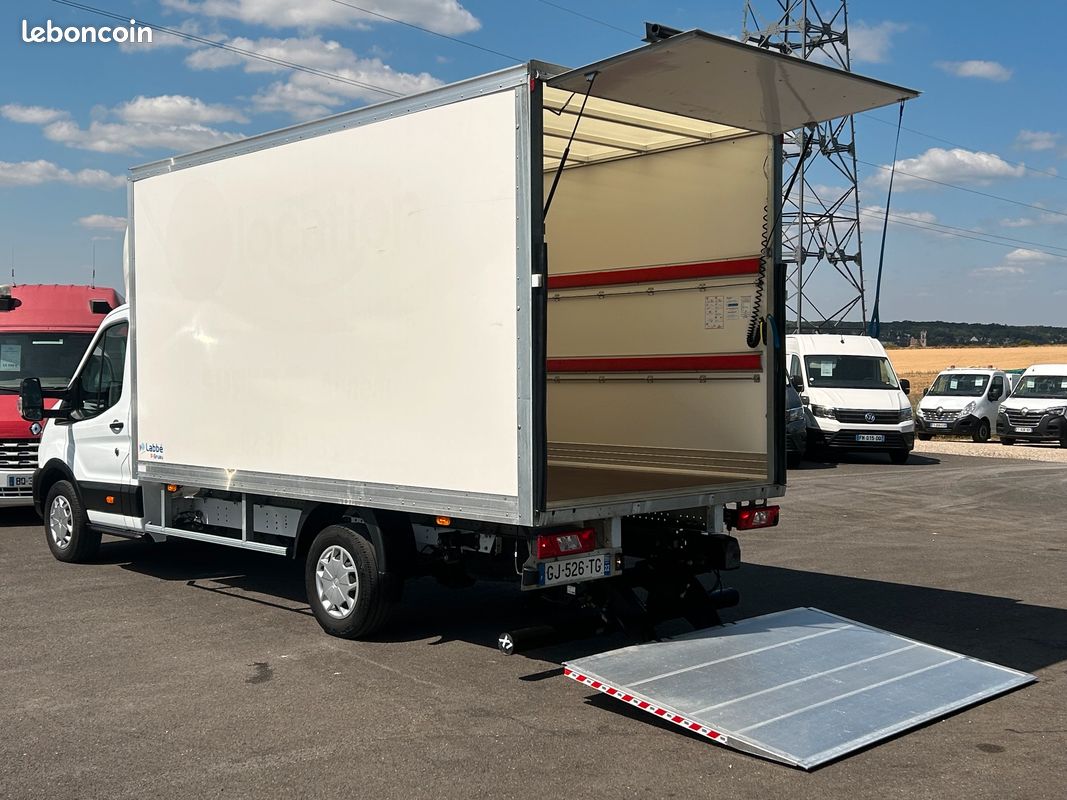 Ford Transit 2.0 ECOBLUE 130ch 3.5T Caisse Grand Volume 20m3 Hayon Elévateur Sorënsen 750kg Pack Trend Business S&S (image 5)
