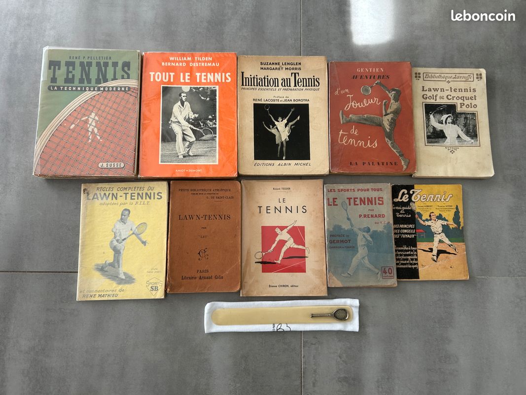 Lot de 23 livres sur le Tennis et 1 coupe-papier (image 1)